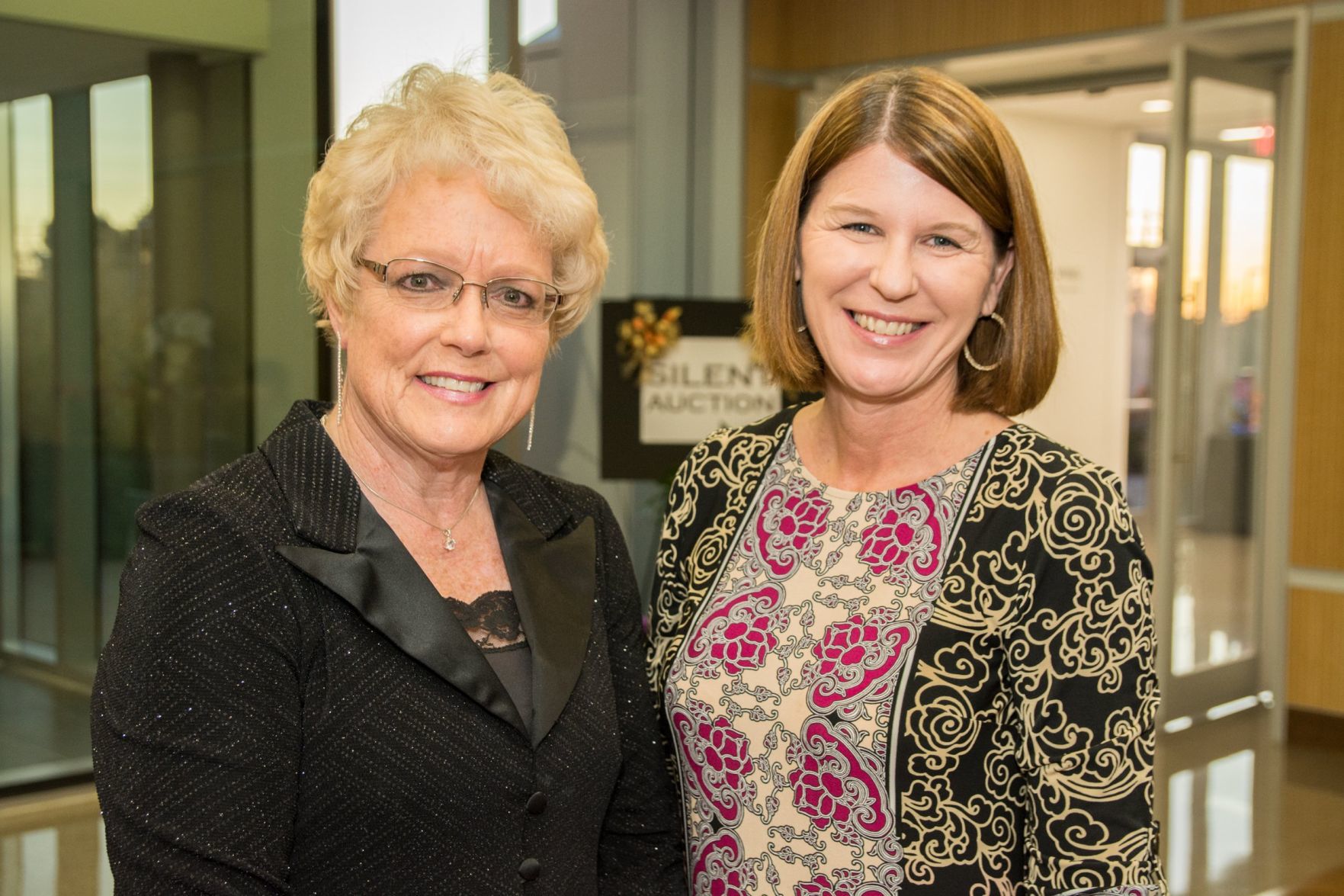 Maureen Swingle, Lori Pennington